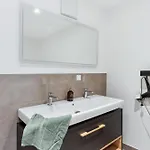 Premium Quartier One - Ideal Fuer Familien & Teams, 5 Zimmer, 2 Parkplaetze Appartement *
