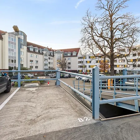 Premium Quartier One - Ideal Fuer Familien & Teams, 5 Zimmer, 2 Parkplaetze Halle (Saale)