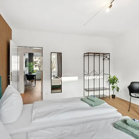 Premium Quartier One - Ideal Fuer Familien & Teams, 5 Zimmer, 2 Parkplaetze Halle (Saale)