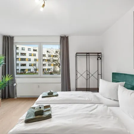 Halles Premium Quartier - One - Mit 5 Für Familien&gruppen, 2 Parkplätze Apartamento Halle (Saale)