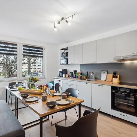 Lägenhet Premium Quartier One - 5 Bedrooms, 2 Parkplaetze, Fuer Familien & Teams Halle (Saale)