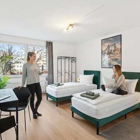 Apartament Premium Quartier One - 5 Bedrooms, 2 Parkplaetze, Fuer Familien & Teams Halle (Saale)